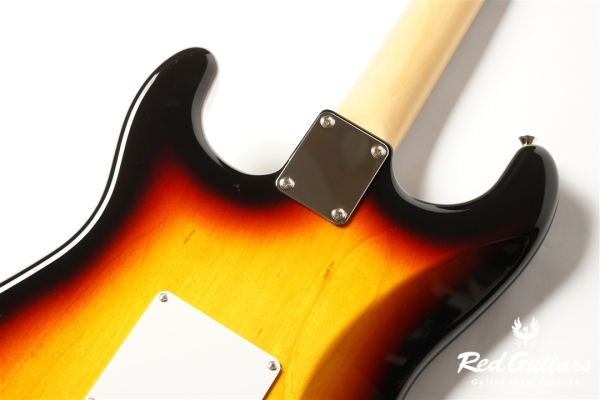 MADE IN JAPAN Traditional II 60s Stratocaster - 3Tone Sunburst